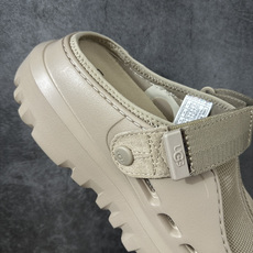 UGG Peakmod 塔斯曼半拖 金星波西米亚凉鞋,宋雨琦同款,一双鞋解锁两种温柔氛围。🌰 栗色多色: UGG Peakmod 塔斯曼半拖 金星波西米亚凉鞋,宋雨琦同款,一双鞋解锁两种温柔氛围。🌰 栗色多色: