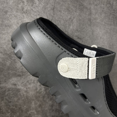 UGG Peakmod 塔斯曼半拖 金星波西米亚凉鞋,宋雨琦同款,一双鞋解锁两种温柔氛围。🌰 栗色多色: UGG Peakmod 塔斯曼半拖 金星波西米亚凉鞋,宋雨琦同款,一双鞋解锁两种温柔氛围。🌰 栗色多色: