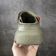 UGG Peakmod 塔斯曼半拖 金星波西米亚凉鞋,宋雨琦同款,一双鞋解锁两种温柔氛围。🌰 栗色多色: UGG Peakmod 塔斯曼半拖 金星波西米亚凉鞋,宋雨琦同款,一双鞋解锁两种温柔氛围。🌰 栗色多色: