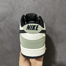 旷野之息耐克Nike SB Dunk Low Friendship Knot 定制Dunk SB顾名思义 旷野之息耐克Nike SB Dunk Low Friendship Knot 定制Dunk SB顾名思义
