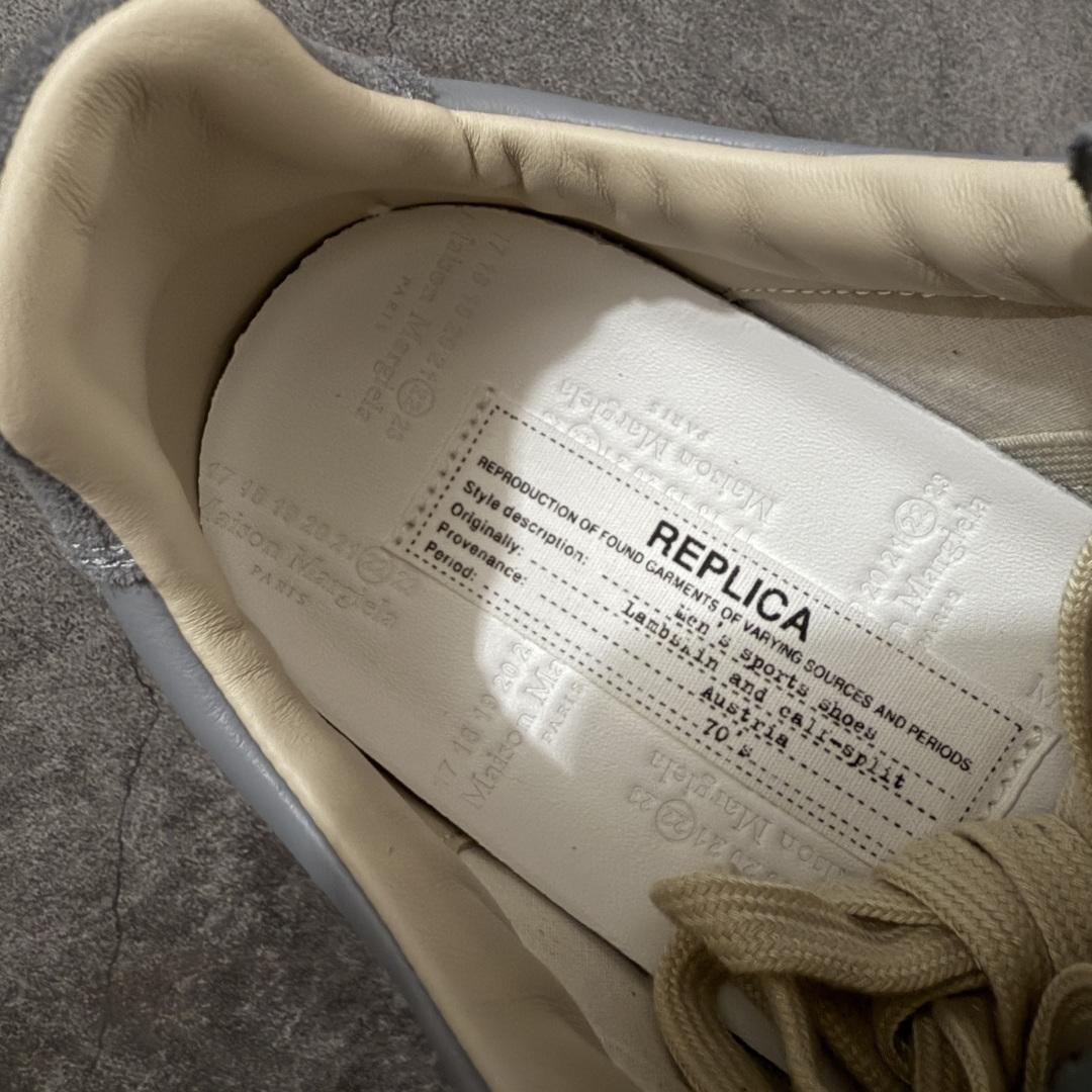 图片[8]-【ZOK纯原】Maison Margiela Calfskin Replica MM6 马吉拉复古低帮时尚德训鞋 私人订单打造 高端零售专供批次 全套原楦原纸板原厂数据开发 全鞋荧光划线卡点 胶水把控整洁度追求极致完美 多重QC质检 超越公司货的品控标准 实实在在的免检产品 原盒原配防尘袋购物卡 全网唯一正确0-23数字排版 一比一间距字体 内里全头层小羊皮 原版防滑鞋底设计 灰色翻毛牛皮 白色细纹贝利头层皮 依照原版逐帧开发 原装淡粉纸板中底带编号钢印 尺码：40-47含半码-选品中心