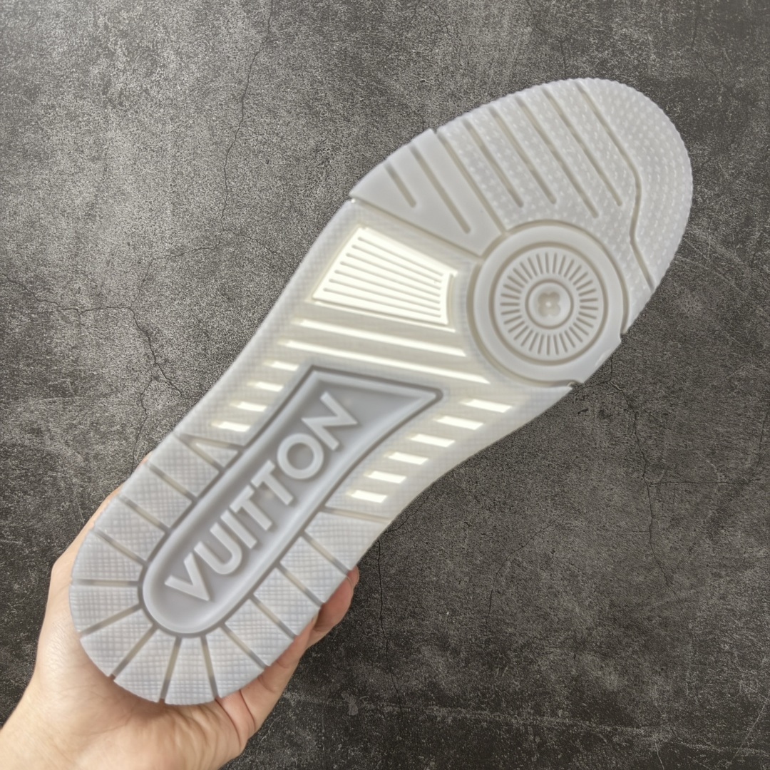 图片[9]-【广东纯原版】LV Louis Vuitton Trainer 低帮休闲板鞋 代购级别 ZP级全套包装 原版购入历时近两个月开发打造！ 经典多拼色超好看 原版完美楦型 调试了两个月 鞋面独家订制压纹粒面小牛皮 大底TPU、模具费2w+ 质感媲美原版 垫脚聚米微料加透气英伦网布 细节原版一致 ❗️请注意区分市面通货材料 版型 包装配件 尺码：39-46-选品中心