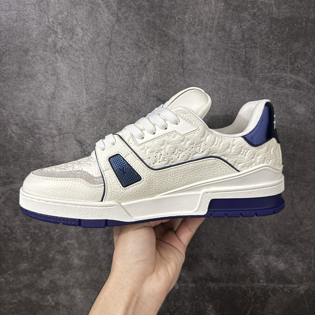 图片[2]-【广东纯原版】LV Louis Vuitton Trainer 低帮休闲板鞋 代购级别 ZP级全套包装 原版购入历时近两个月开发打造！ 经典多拼色超好看 原版完美楦型 调试了两个月 鞋面独家订制压纹粒面小牛皮 大底TPU、模具费2w+ 质感媲美原版 垫脚聚米微料加透气英伦网布 细节原版一致 ❗️请注意区分市面通货材料 版型 包装配件 尺码：39-46-选品中心