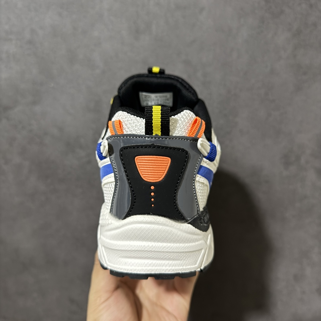 图片[4]-【公司级】Off-White OW Be Right Back 最新款跑鞋 复古休闲鞋 性价比正确版 原楦原纸板数据开发 #鞋面采用3d立体打印和多种材料拼接而成#防滑耐磨透气性轻便跑鞋 作为曾经爆火 并且定位奢潮领域的标志性品牌 Off-White 仍需要不断更新符合当下潮流时尚的复古运动鞋款，以期收获基本盘消费者的关注 此次更新的 Off-White 新款运动鞋将经典复古老爹鞋细节设计更加夸张化 并将标志性箭头设计置于显著位置 除此之外 整个系列的色彩搭配也可谓纷繁多样 总有一款适合你 尺码：40-45-选品中心