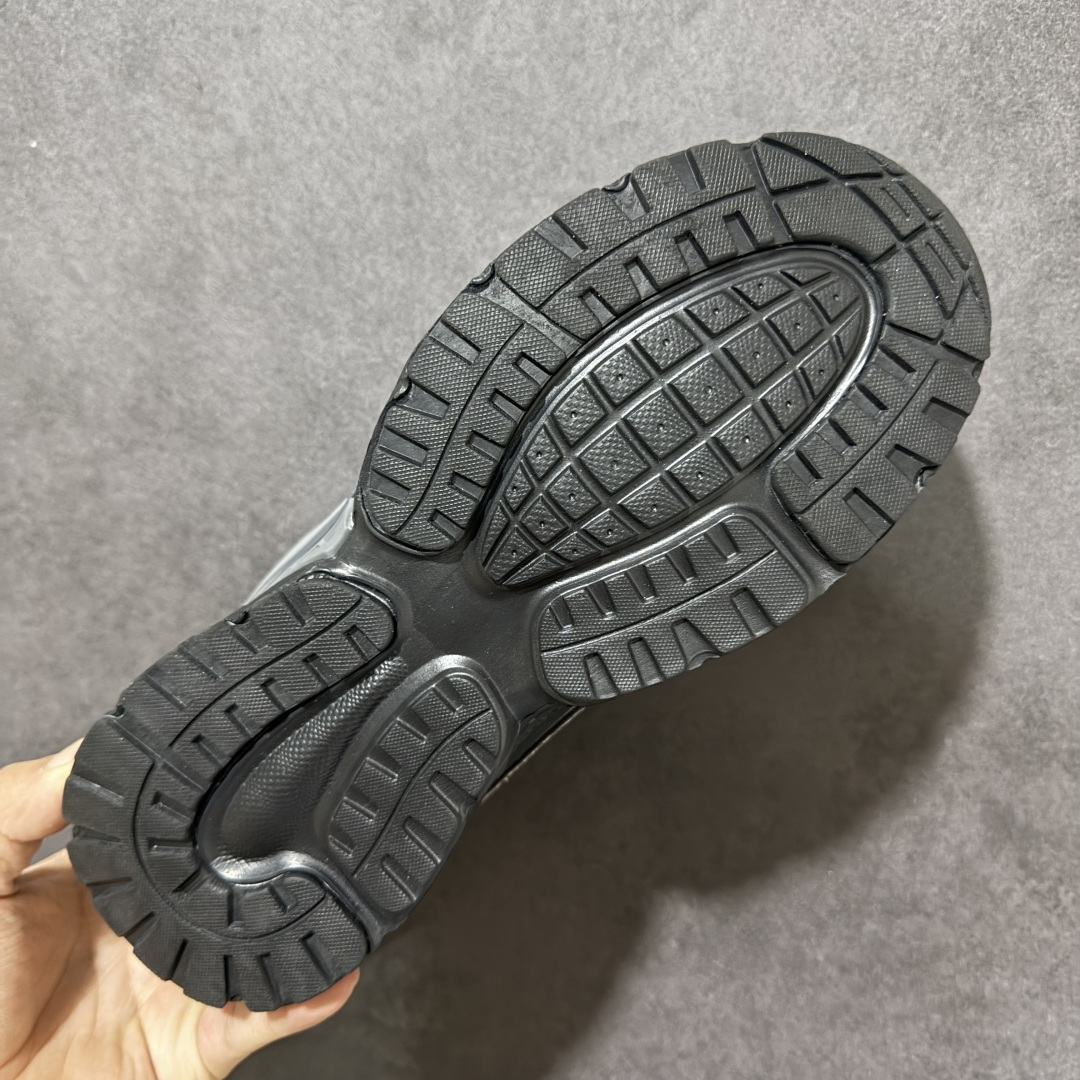 图片[9]-【公司级】Off-White OW Be Right Back 最新款跑鞋 复古休闲鞋 性价比正确版 原楦原纸板数据开发 #鞋面采用3d立体打印和多种材料拼接而成#防滑耐磨透气性轻便跑鞋 作为曾经爆火 并且定位奢潮领域的标志性品牌 Off-White 仍需要不断更新符合当下潮流时尚的复古运动鞋款，以期收获基本盘消费者的关注 此次更新的 Off-White 新款运动鞋将经典复古老爹鞋细节设计更加夸张化 并将标志性箭头设计置于显著位置 除此之外 整个系列的色彩搭配也可谓纷繁多样 总有一款适合你 尺码：40-45-选品中心