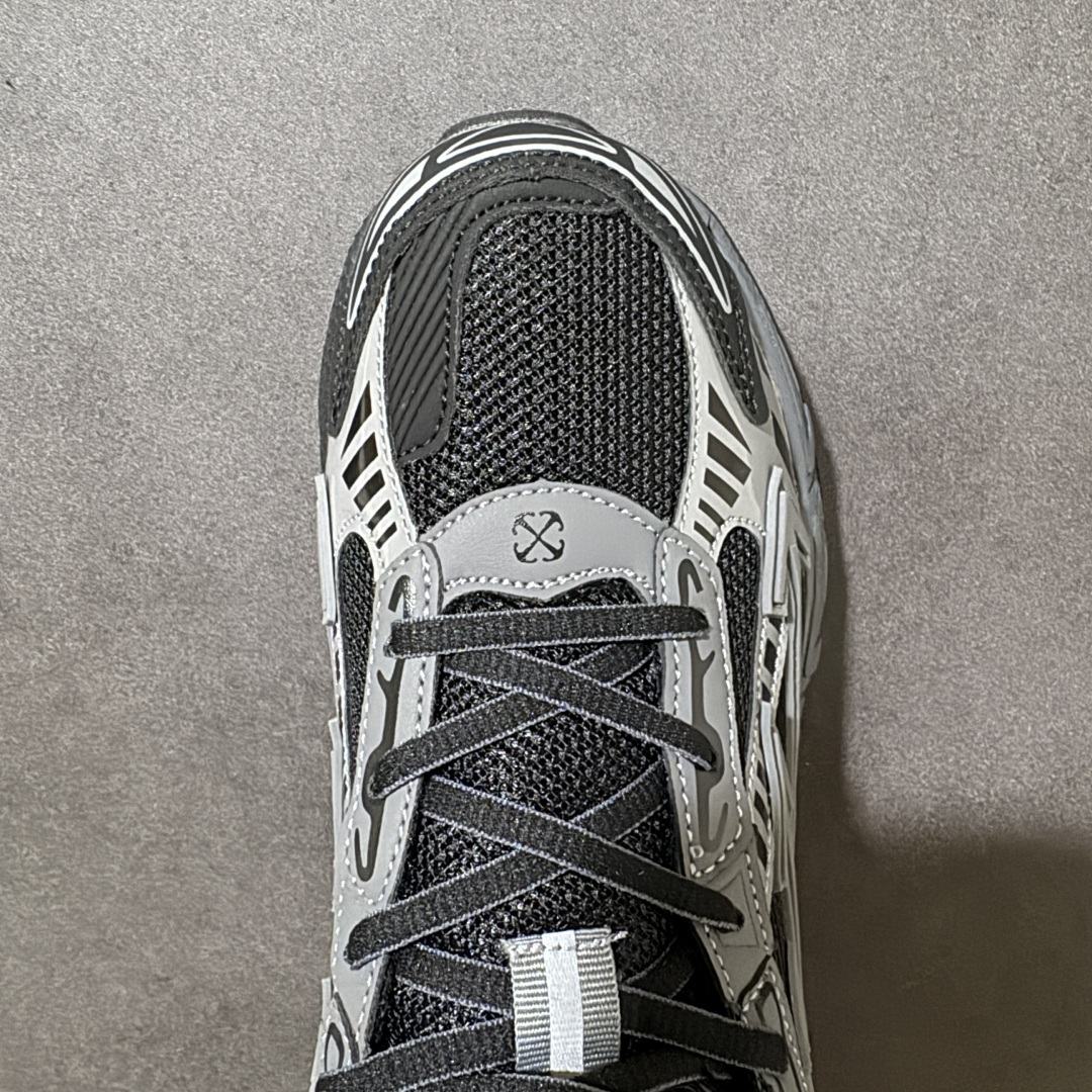 图片[5]-【公司级】Off-White OW Be Right Back 最新款跑鞋 复古休闲鞋 性价比正确版 原楦原纸板数据开发 #鞋面采用3d立体打印和多种材料拼接而成#防滑耐磨透气性轻便跑鞋 作为曾经爆火 并且定位奢潮领域的标志性品牌 Off-White 仍需要不断更新符合当下潮流时尚的复古运动鞋款，以期收获基本盘消费者的关注 此次更新的 Off-White 新款运动鞋将经典复古老爹鞋细节设计更加夸张化 并将标志性箭头设计置于显著位置 除此之外 整个系列的色彩搭配也可谓纷繁多样 总有一款适合你 尺码：40-45-选品中心