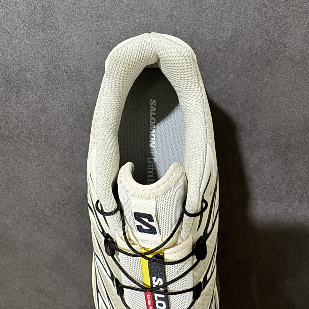 图片[6]-【公司级】 Salomon XT-6 一代 萨洛蒙复古潮流户外机能登山跑鞋 477376 纯原外贸平台特供订单 耗时半年巨作 全套原纸板楦头开发 原厂特供网布配套加持 确保原汁原味 完美呈现版型 原档数据独家私模五层组合大底 原装Ortholite轻量化鞋垫 中底布带钢印编号 原厂TPU锁扣 进口港宝加持 后跟自然饱满 还原公司包裹性 鞋面以“锯齿”状的包裹系统呈现 在基色底之下加入了各种色点缀 将公司的最新技术和时尚前卫的造型融入耐用的长跑款式中 鞋面由 TPU 薄膜制成 并焊接在高耐磨网眼上 使其既时尚又坚固 由 ACS底盘支撑 可增强稳定性和支撑力 以及由橡胶凸耳 Contragrip外底覆盖的 EVA 缓冲中底 旨在应对崎岖的地形 鞋舌上的彩色Salomon 标签、Quicklace 系统以及鞋头、鞋舌和鞋跟上的附加品牌使细节更加完美 让穿着者可以轻松驾驭户外与通勤下的任何运动生活场景 无缝鞋身户外随意纵横 颜值与脚感兼备 出街通勤 绝对非常吸睛 你值得拥有 尺码：36 36.5 37.5 38 38.5 39 40 40.5 41 42 42.5 43 44 44.5 45-选品中心