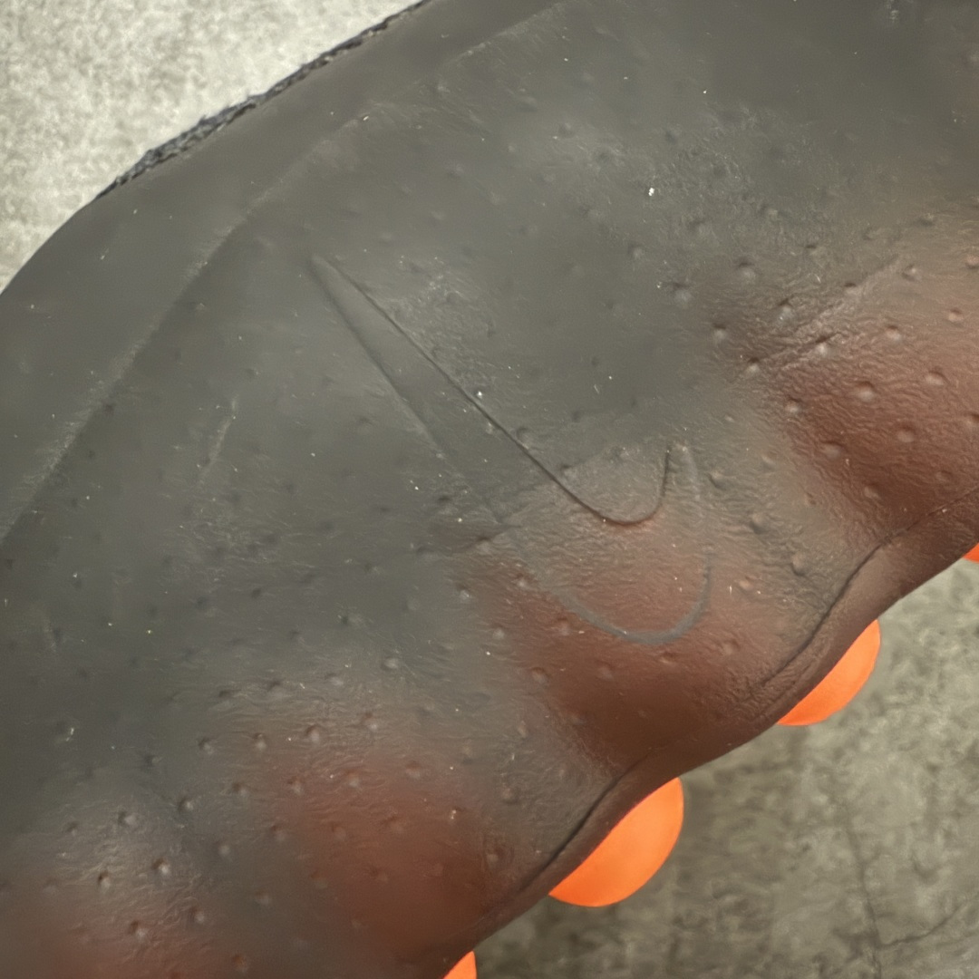 图片[3]-【XP纯原】Nike Mind 001 神经科学足底按摩包头拖鞋 棕铜色 IR2175-200 同源ZP原材 匠心打造 🔹原厂MD一体发泡大底：全套原模开版，渐变雾面哑光喷漆，柔软回弹和ZP完全一致。 🔹22颗独立PEBAX泡棉按摩底：黑科技活塞式按摩脚感，踩下去的Q弹感和ZP无差。 🔹正确组合大底：鞋头前后跟橡胶贴片，耐磨防滑，细节还原到每一处。 🔹高还原细节：TPU电镀银Swoosh、针织透气鞋舌、高弹原鞋垫，清洁度拉满。 货号： IR2175-400 尺码：36 36.5 37.5 38 38.5 39 40 40.5 41 42 42.5 43 44 44.5 45 46 47.5 48.5 49.5 50.5 ⚠️尺码提示：偏小一码，建议拍大一码，脚感更舒适。-选品中心