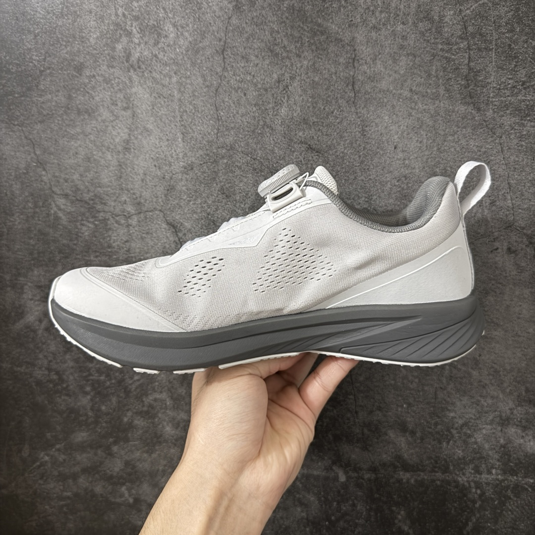 图片[2]-【公司级】DESCENTE BOA Easy Air JR迪桑特 运动慢跑鞋 大厂出品 非莞产顶级 透气针织鞋面搭配 BOA螺丝系带系统，带来舒适便捷的穿着体验！较厚的鞋底设计为跑步提供更好的缓震舒适性(前掌及后跟特别加高侧墙，提升侧向稳定效果)！ 尺码： 39-45含半码-选品中心