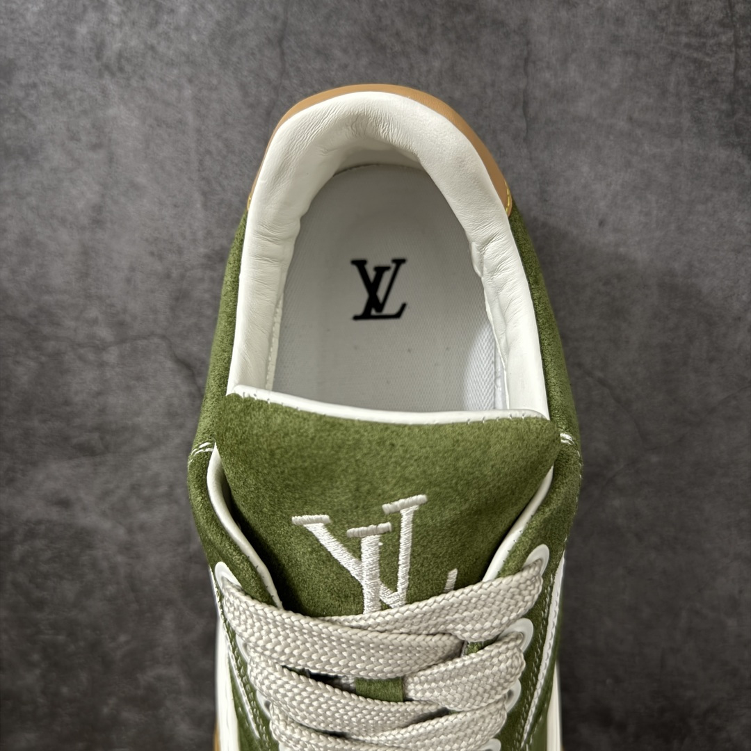 图片[8]-【HS顶级礼盒版】LV 路易威登LOUIS VUITTON Tilted Low Sneakers 倾斜系列低帮复古休闲运动文化百搭板鞋 2026早春款板鞋 饼干鞋 礼盒包装 私模开发大底 正确细节 原鞋原材料1：1打造 完美版型做工 欢迎对比市场任何品质的货品 广东原产 专业LV大厂出品 正确底 大底开发近半年 原楦型开发纸版 全鞋原材料打造 细节 针车 烫金 中底无可挑剔 包装说明书防尘布袋物件(附送官方快递加固牛皮纸外盒!!)# 尺码：39 40 41 42 43 44 45 46-选品中心