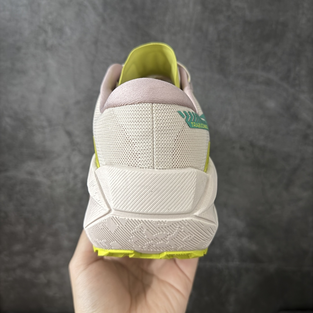 图片[4]-【公司级】亚瑟士/ASICS Trabuco max 5 特拉布科 max 5 代高山系列低帮户外攀岩运动慢跑鞋  #采用人体工学一体式工程提花网眼鞋面材质  #全掌Flyte Foam Blast+ 轻量高能回弹泡棉材料中底  #编织型岩石板凸耳橡胶,兼顾抓地及耐久性底片 货号：1012B937-250 尺码：36 37 37.5 38 39 39.5 40 40.5 41.5 42 42.5 43.5 44 45-选品中心