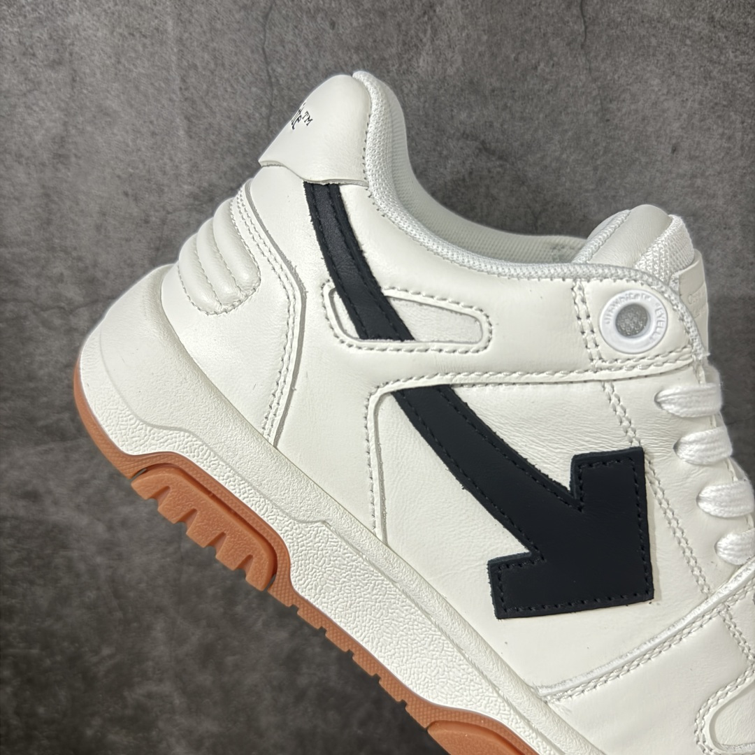 图片[7]-【原厂版】OFF-WHITE Out Of Office OW低帮时尚板鞋 白黑 全新版本 大厂出货 全头层软质皮料 质感满分💯 细节描述市场货 配件齐全 杨幂同款 由经典配色打造 箭头符号、ZipTie 标签、1ogo印花等经典元素皆在此呈现 让人一眼明了 Off-White 的潮流身份 单品以黑白配色皮质制成 饰有品牌标志性 zip Tie 束线带吊牌 侧面饰有 Arrows 图案 展现出品牌对街头风格的偏爱 原厂原档案开发 原盒原标原厂头层皮料 官方原版设计 做工细节全方位对比原鞋 尺码：35 36 37 38 39 40 41 42 43 44 45 46 47-选品中心