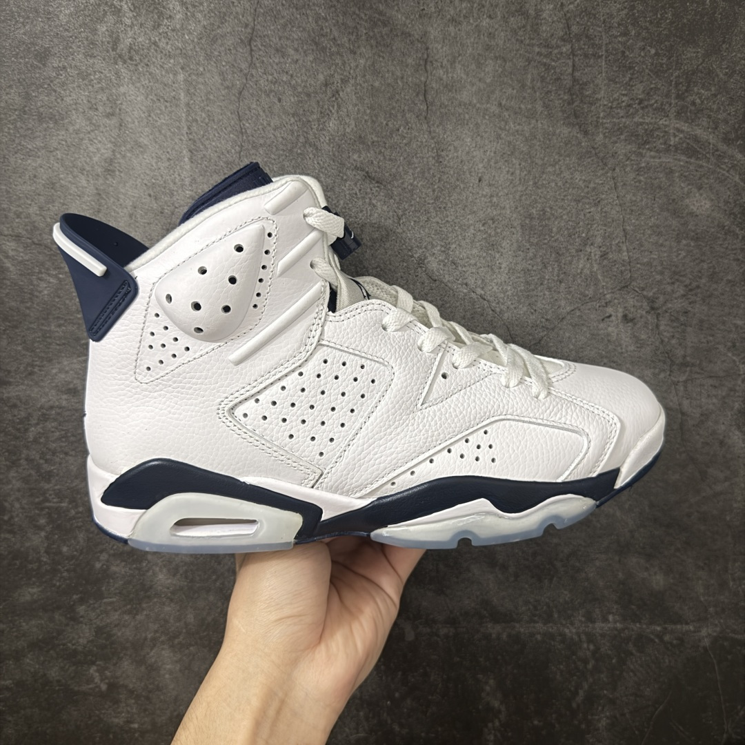 【原厂版本】Air Jordan AJ6 Retro 白蓝 海军蓝 CT8529-141 耗时半年巨作 全套原纸板楦头开发 确保原汁原味 完美呈现六代版型 一比一鞋头弧度高度鞋身弧度 数据细节工艺流程均保持一致 定制优质皮料 完美鞋型匹配公司货 正确TPU鞋舌锁扣 最新原厂底模 大底卡色咬花完美 鞋柜必备鞋款 终端现货供应 尺码：40 40.5 41 42 42.5 43 44 44.5 45 46 47.5-选品中心