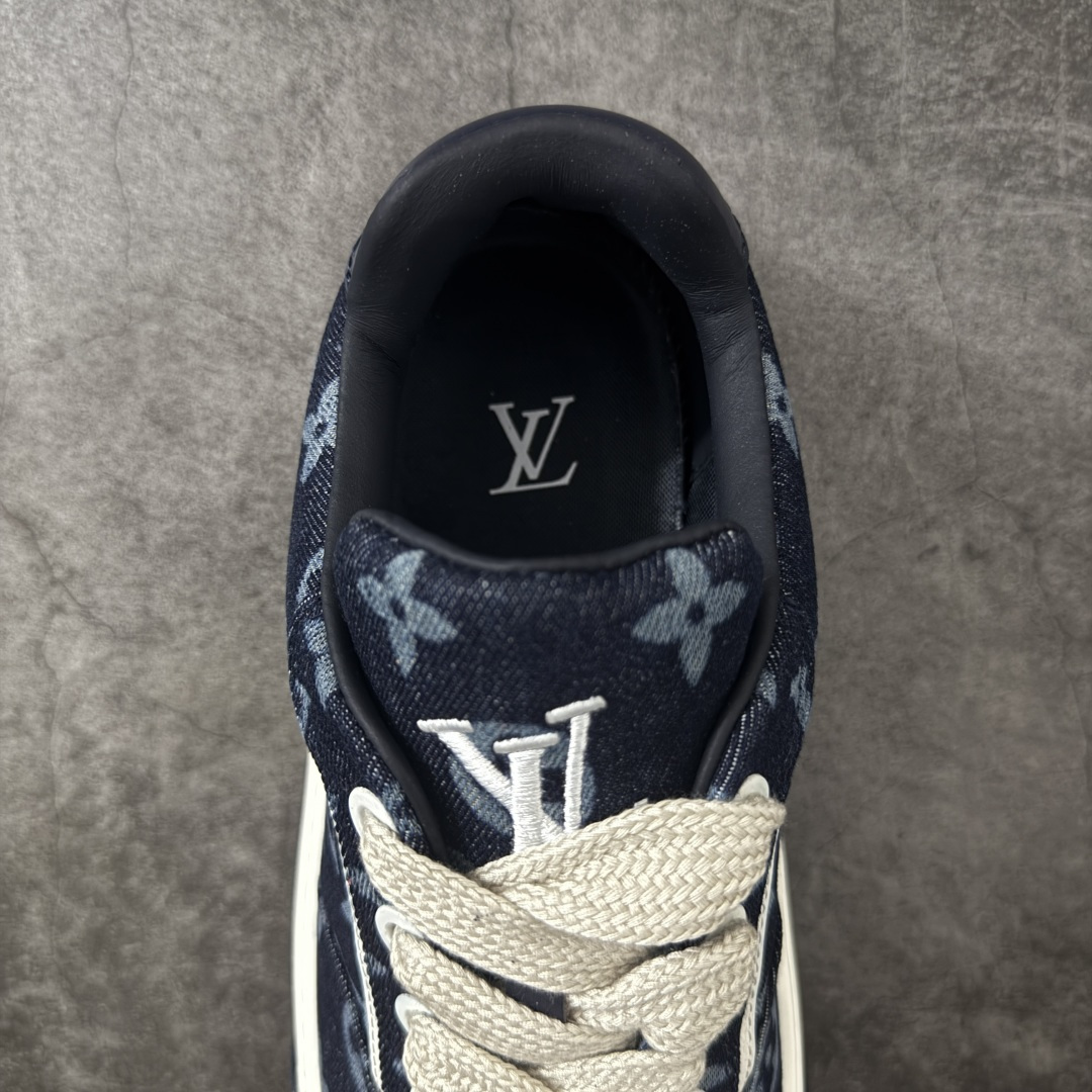 图片[8]-【广东礼盒版】LOUIS VUITTON Tilted 系列｜2026 早春全新上架 LV 路易威登 Tilted Low Sneakers 倾斜系列低帮复古休闲运动板鞋 男鞋｜广东原产｜市售顶级）版本 ✦ 升级原楦型开发纸版，鞋型更立体更正 ✦ Monogram 丹宁布鞋面，质感高级耐看 ✦ 鞋垫嵌入EVA软脚感物料，回弹舒适 ✦ 后跟耐弯折滴塑支撑片，稳定不塌 ✦ 全新开发TPR光泽组合隔色鞋底 ✦ LV组合 TPU 生胶底结构，行走稳、耐磨强 ✦ 原版购入开发 ✦ 厚实抽屉式礼品鞋盒 ✦ 原装包装说明书＋防尘布袋 ✦ 附送官方快递加固牛皮纸外盒 法国巴黎百年奢侈品牌 LOUIS VUITTON 路易威登 尺码：39 40 41 42 43 44 45-选品中心