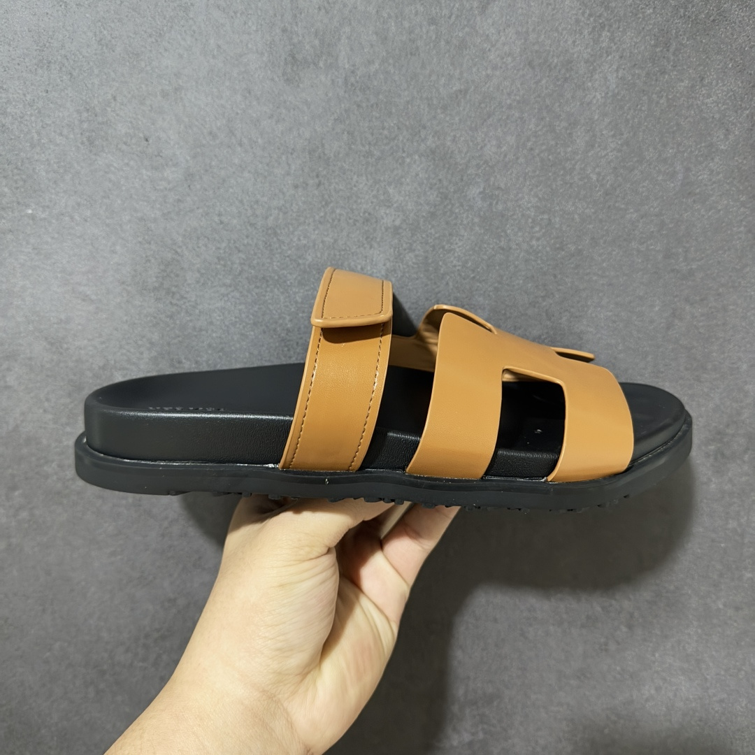 【公司级】欧美ins潮网红夏季性感女神搭配款高奢品牌爱马仕Hermès Purple Lizard Oran Sandals经典H鞋面凉鞋休闲平底拖鞋 货号:H908 38360 尺码:35-44-选品中心