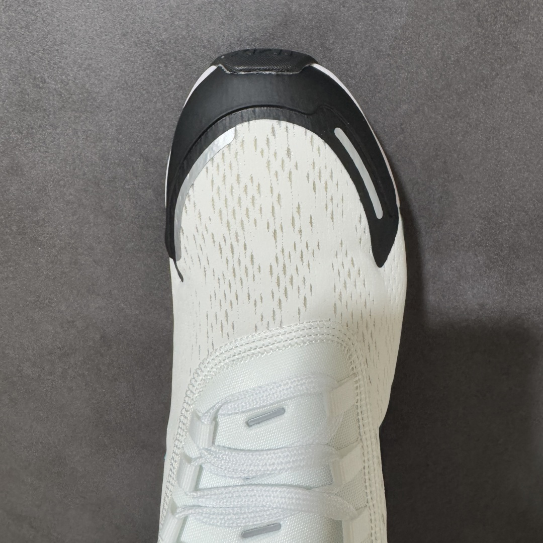 图片[5]-【公司级】Nike Air Max 270 Premium 耐克 运动缓震 大气垫休闲跑步鞋 时尚舒适的穿着感受和出众格调 鞋款设计灵感源自Air Max经典 搭配大型窗口和新颖配色 彰显的出众创新 缔造非凡舒适的日常穿着体验 从跑步运动汲取设计灵感 打造利落外观 让你时刻彰显风范 货号：IO9883-103 尺码：36 36.5 37.5 38 38.5 39 40 40.5 41 42 42.5 43 44 45-选品中心