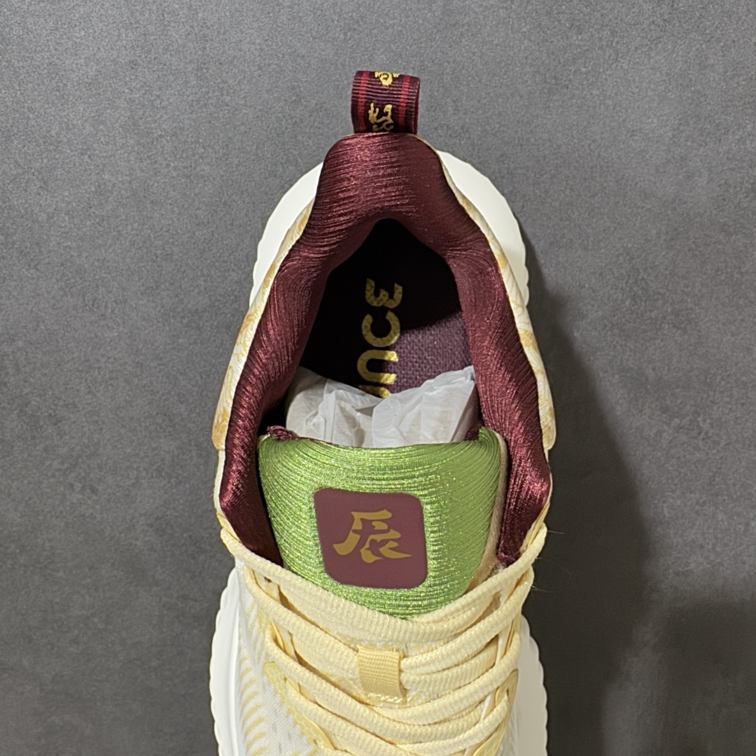 图片[6]-【公司级】adidas AlphaBounce Beyond 舒适 低帮 休闲跑步鞋 男女同款 CG4369 Bounce中底，回弹buff拉满，Bounce中底带来持续能量反馈，落地软弹不卸力，每一步都像踩在云朵上，跑跳、久走都不累脚。 一体织透气网布，兼顾包裹性与透气性，告别闷汗黏脚，脚感轻盈到几乎“无负担”。 波浪纹橡胶大底，抓地力拉满，耐磨防滑，无论是柏油路还是湿滑地面，都能稳步前行。 尺码：36 36.5 37 38 38.5 39 40 40.5 41 42 42.5 43 44 44.5 45-选品中心