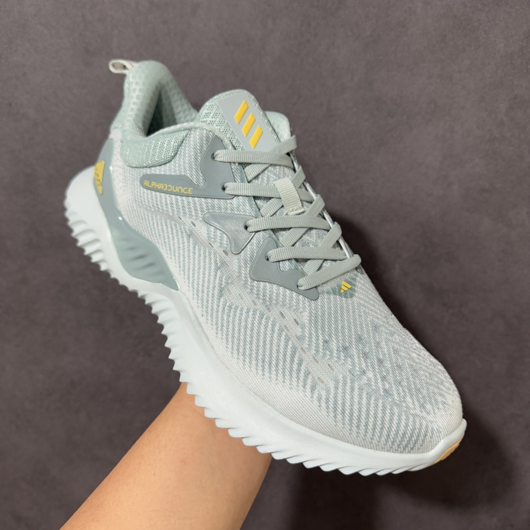 图片[3]-【公司级】adidas AlphaBounce Beyond 舒适 低帮 休闲跑步鞋 男女同款 CG4368 Bounce中底，回弹buff拉满，Bounce中底带来持续能量反馈，落地软弹不卸力，每一步都像踩在云朵上，跑跳、久走都不累脚。 一体织透气网布，兼顾包裹性与透气性，告别闷汗黏脚，脚感轻盈到几乎“无负担”。 波浪纹橡胶大底，抓地力拉满，耐磨防滑，无论是柏油路还是湿滑地面，都能稳步前行。 尺码：36 36.5 37 38 38.5 39 40 40.5 41 42 42.5 43 44 44.5 45-选品中心