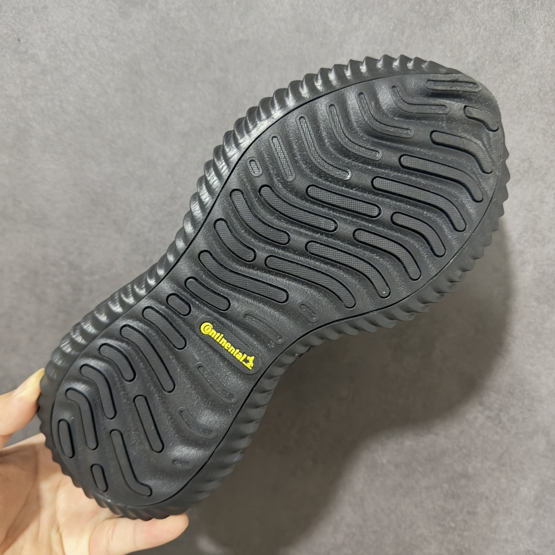 图片[9]-【公司级】adidas AlphaBounce Beyond 舒适 低帮 休闲跑步鞋 男女同款 CG4362 Bounce中底，回弹buff拉满，Bounce中底带来持续能量反馈，落地软弹不卸力，每一步都像踩在云朵上，跑跳、久走都不累脚。 一体织透气网布，兼顾包裹性与透气性，告别闷汗黏脚，脚感轻盈到几乎“无负担”。 波浪纹橡胶大底，抓地力拉满，耐磨防滑，无论是柏油路还是湿滑地面，都能稳步前行。 尺码：36 36.5 37 38 38.5 39 40 40.5 41 42 42.5 43 44 44.5 45-选品中心