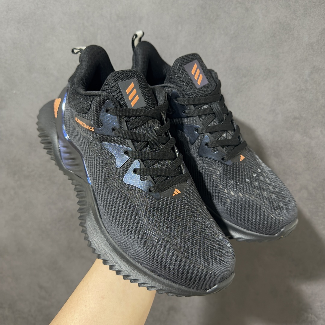 图片[4]-【公司级】adidas AlphaBounce Beyond 舒适 低帮 休闲跑步鞋 男女同款 Bounce中底，回弹buff拉满，Bounce中底带来持续能量反馈，落地软弹不卸力，每一步都像踩在云朵上，跑跳、久走都不累脚。 一体织透气网布，兼顾包裹性与透气性，告别闷汗黏脚，脚感轻盈到几乎“无负担”。 波浪纹橡胶大底，抓地力拉满，耐磨防滑，无论是柏油路还是湿滑地面，都能稳步前行。 尺码：36 36.5 37 38 38.5 39 40 40.5 41 42 42.5 43 44 44.5 45-选品中心