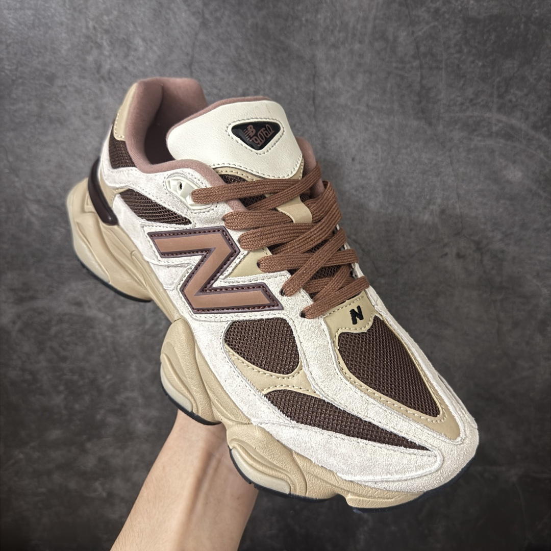 图片[3]-【纯原版】 New Balance NB9060 联名款 复古休闲运动慢跑鞋 U90603O7 全套原楦原纸板原厂数据开发 进口三明治网面 原装进口翻毛皮料正确绒感卡色 正确中底拉帮中底网布细节 原厂标裁 带紫光防伪 定制后跟透明水晶模块 冲裁组合 大底贴合程度胶水上色把控完美 整洁度挑战全网艺术家 多道序QC把关品质完善 匠心打造 耗时两个月开发完成 工艺极其复杂难度可想而知 新开独立私模大底 全网唯一正确六层组合大底 高端零售专供产物 尺码：36 37 37.5 38 38.5 39 40 40.5 41 42 42.5 43 44 45 46.5-选品中心