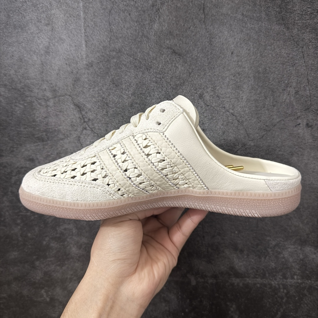 图片[2]-【渠道纯原】桑巴德训拖鞋一脚蹬 adidas originals Samba OG MULE 包头拖鞋 KH7719 浅米色 口碑大厂出品 品控大底版型不断改良更新 全套原纸板楦头开发 确保原汁原味 完美呈现桑巴版型 一比一鞋头弧度高度鞋身弧度 原厂头层皮料 细节品控鞋型随意对比 正确烫金高频细节 独家私模橡胶大底 原盒原配 尺码：35.5 36 36.5 37.5 38 38.5 39 40 40.5 41 42 42.5 43 44 44.5 45-选品中心