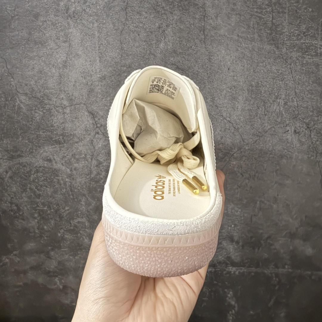 图片[4]-【渠道纯原】桑巴德训拖鞋一脚蹬 adidas originals Samba OG MULE 包头拖鞋 KH7719 浅米色 口碑大厂出品 品控大底版型不断改良更新 全套原纸板楦头开发 确保原汁原味 完美呈现桑巴版型 一比一鞋头弧度高度鞋身弧度 原厂头层皮料 细节品控鞋型随意对比 正确烫金高频细节 独家私模橡胶大底 原盒原配 尺码：35.5 36 36.5 37.5 38 38.5 39 40 40.5 41 42 42.5 43 44 44.5 45-选品中心