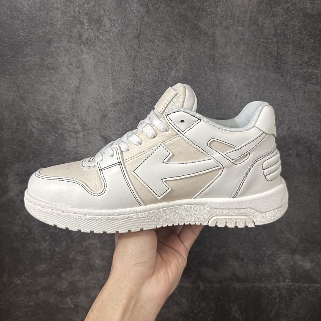 图片[2]-【纯原版】OFF-WHITE Out Of Office OW低帮时尚板鞋 白米 杨幂同款 由经典配色打造 箭头符号、ZipTie 标签、1ogo印花等经典元素皆在此呈现 让人一眼明了 Off-White 的潮流身份 单品以黑白配色皮质制成 饰有品牌标志性 zip Tie 束线带吊牌 侧面饰有 Arrows 图案 展现出品牌对街头风格的偏爱 原厂原档案开发 原盒原标原厂头层皮料 官方原版设计 做工细节全方位对比原鞋 尺码：36 37 38 39 40 41 42 43 44 45 46 47-选品中心