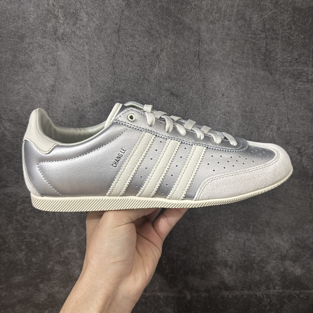 【CS纯原版】Adidas Originals Changle系列 阿迪达斯 三叶草 百搭低帮休闲运动板鞋 KJ3962 顶级纯原大厂出品 完美还原zp细节，注意区别市场任何版本，完全不是一路货色‼️ 全鞋原材料打造，无任何色差，正确鞋型，后跟港宝材料定型，正确微透生胶大底，反口内里头层细腻小牛皮，纸板中底 鞋垫背胶，侧面正确烫金压印字母，所有细节完美还原‼️ 尺码：35.5 36 36.5 37 38 38.5 39 40 40.5 41 42 42.5 43 44 44.5 45-选品中心
