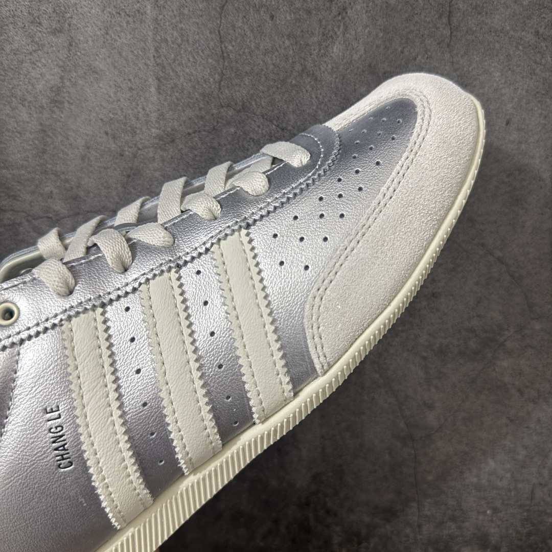 图片[6]-【CS纯原版】Adidas Originals Changle系列 阿迪达斯 三叶草 百搭低帮休闲运动板鞋 KJ3962 顶级纯原大厂出品 完美还原zp细节，注意区别市场任何版本，完全不是一路货色‼️ 全鞋原材料打造，无任何色差，正确鞋型，后跟港宝材料定型，正确微透生胶大底，反口内里头层细腻小牛皮，纸板中底 鞋垫背胶，侧面正确烫金压印字母，所有细节完美还原‼️ 尺码：35.5 36 36.5 37 38 38.5 39 40 40.5 41 42 42.5 43 44 44.5 45-选品中心