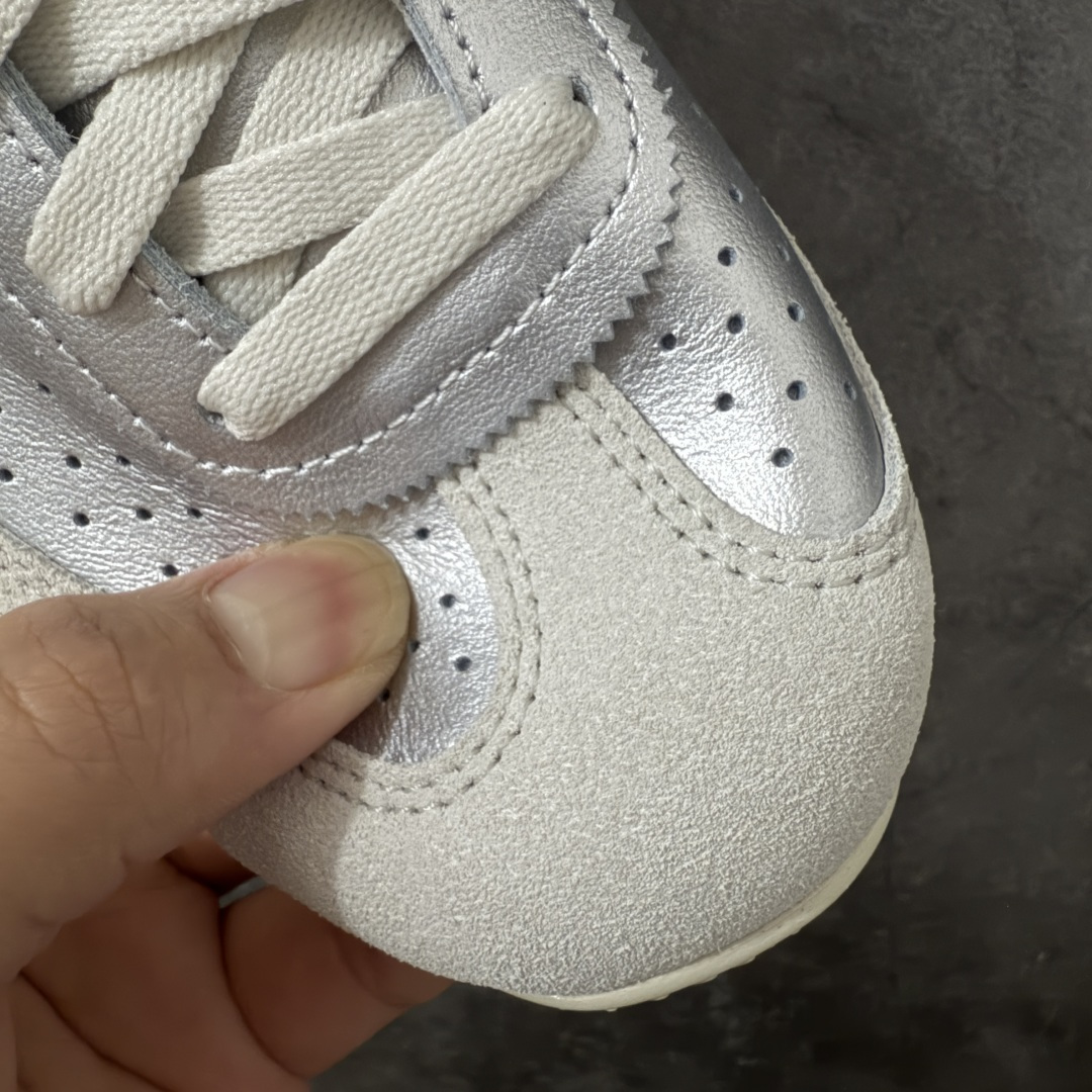 图片[5]-【CS纯原版】Adidas Originals Changle系列 阿迪达斯 三叶草 百搭低帮休闲运动板鞋 KJ3962 顶级纯原大厂出品 完美还原zp细节，注意区别市场任何版本，完全不是一路货色‼️ 全鞋原材料打造，无任何色差，正确鞋型，后跟港宝材料定型，正确微透生胶大底，反口内里头层细腻小牛皮，纸板中底 鞋垫背胶，侧面正确烫金压印字母，所有细节完美还原‼️ 尺码：35.5 36 36.5 37 38 38.5 39 40 40.5 41 42 42.5 43 44 44.5 45-选品中心