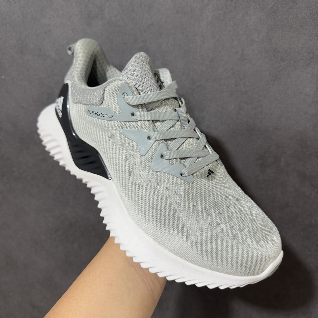 图片[3]-【公司级】adidas AlphaBounce Beyond 舒适 低帮 休闲跑步鞋 男女同款 CG4363 Bounce中底，回弹buff拉满，Bounce中底带来持续能量反馈，落地软弹不卸力，每一步都像踩在云朵上，跑跳、久走都不累脚。 一体织透气网布，兼顾包裹性与透气性，告别闷汗黏脚，脚感轻盈到几乎“无负担”。 波浪纹橡胶大底，抓地力拉满，耐磨防滑，无论是柏油路还是湿滑地面，都能稳步前行。 尺码：36 36.5 37 38 38.5 39 40 40.5 41 42 42.5 43 44 44.5 45-选品中心