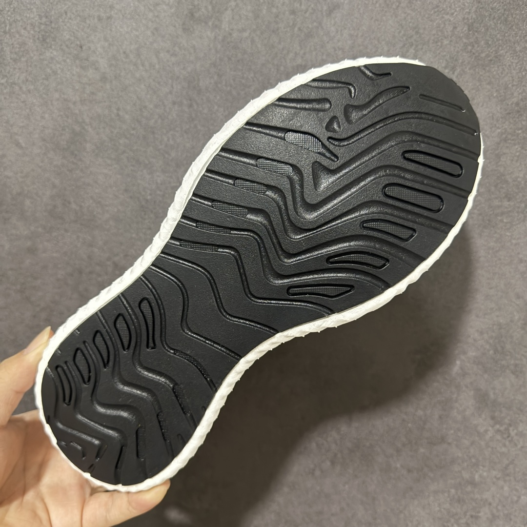 图片[9]-【公司级】阿迪达斯三叶草 Adidas Switch Fwd W 滑透气轻便 低帮 休闲跑步鞋 CG4866 Bounce中底，回弹buff拉满，Bounce中底带来持续能量反馈，落地软弹不卸力，每一步都像踩在云朵上，跑跳、久走都不累脚。 一体织透气网布，兼顾包裹性与透气性，告别闷汗黏脚，脚感轻盈到几乎“无负担”。 波浪纹橡胶大底，抓地力拉满，耐磨防滑，无论是柏油路还是湿滑地面，都能稳步前行。 尺码：36 36.5 37 38 38.5 39 40-选品中心