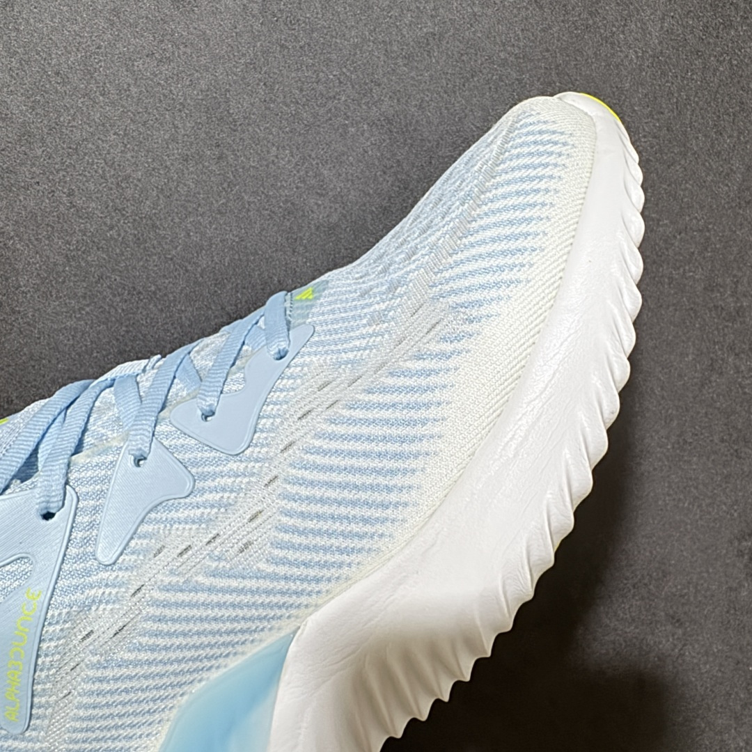 图片[8]-【公司级】adidas AlphaBounce Beyond 舒适 低帮 休闲跑步鞋 男女同款 CG4366 Bounce中底，回弹buff拉满，Bounce中底带来持续能量反馈，落地软弹不卸力，每一步都像踩在云朵上，跑跳、久走都不累脚。 一体织透气网布，兼顾包裹性与透气性，告别闷汗黏脚，脚感轻盈到几乎“无负担”。 波浪纹橡胶大底，抓地力拉满，耐磨防滑，无论是柏油路还是湿滑地面，都能稳步前行。 尺码：36 36.5 37 38 38.5 39 40 40.5 41 42 42.5 43 44 44.5 45-选品中心
