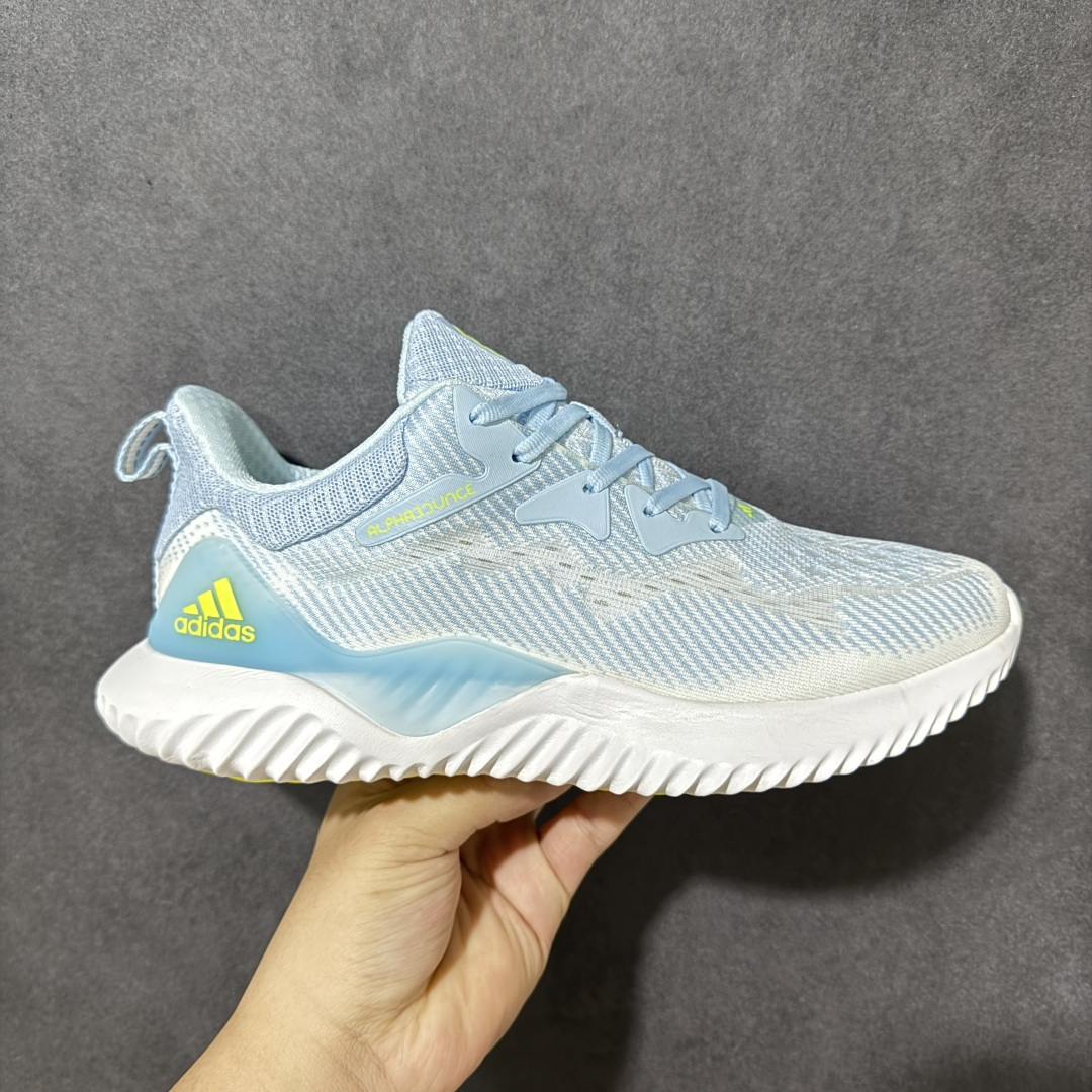 【公司级】adidas AlphaBounce Beyond 舒适 低帮 休闲跑步鞋 男女同款 CG4366 Bounce中底，回弹buff拉满，Bounce中底带来持续能量反馈，落地软弹不卸力，每一步都像踩在云朵上，跑跳、久走都不累脚。 一体织透气网布，兼顾包裹性与透气性，告别闷汗黏脚，脚感轻盈到几乎“无负担”。 波浪纹橡胶大底，抓地力拉满，耐磨防滑，无论是柏油路还是湿滑地面，都能稳步前行。 尺码：36 36.5 37 38 38.5 39 40 40.5 41 42 42.5 43 44 44.5 45-选品中心
