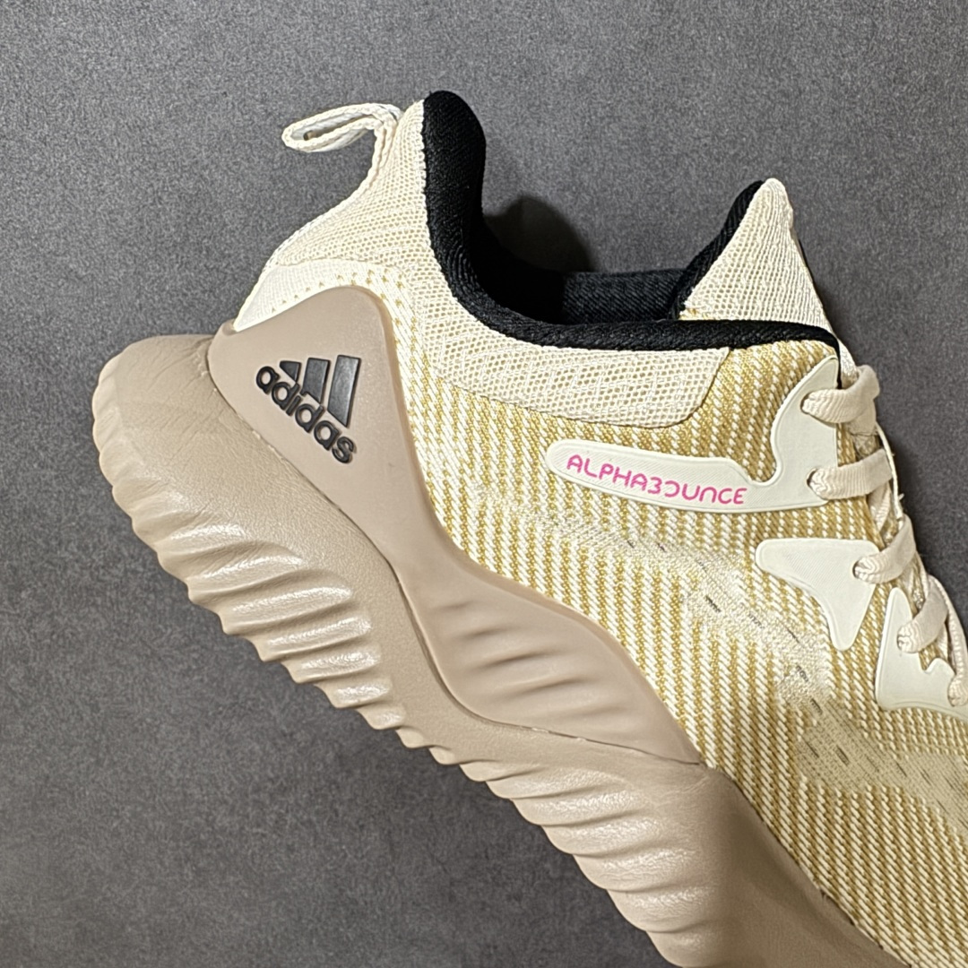 图片[7]-【公司级】adidas AlphaBounce Beyond 舒适 低帮 休闲跑步鞋 男女同款 CG4367 Bounce中底，回弹buff拉满，Bounce中底带来持续能量反馈，落地软弹不卸力，每一步都像踩在云朵上，跑跳、久走都不累脚。 一体织透气网布，兼顾包裹性与透气性，告别闷汗黏脚，脚感轻盈到几乎“无负担”。 波浪纹橡胶大底，抓地力拉满，耐磨防滑，无论是柏油路还是湿滑地面，都能稳步前行。 尺码：36 36.5 37 38 38.5 39 40 40.5 41 42 42.5 43 44 44.5 45-选品中心