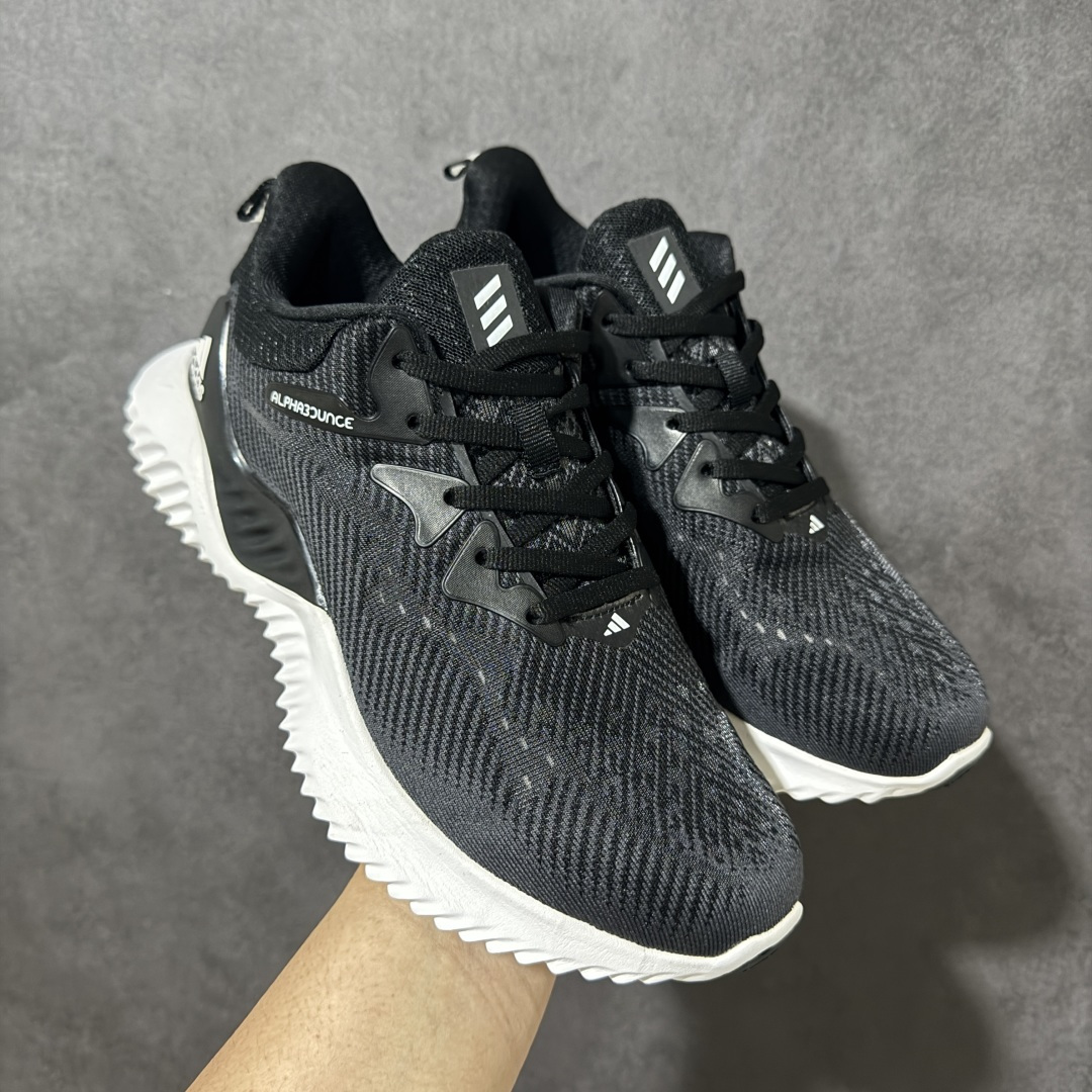 图片[7]-【公司级】adidas AlphaBounce Beyond 舒适 低帮 休闲跑步鞋 男女同款 Bounce中底，回弹buff拉满，Bounce中底带来持续能量反馈，落地软弹不卸力，每一步都像踩在云朵上，跑跳、久走都不累脚。 一体织透气网布，兼顾包裹性与透气性，告别闷汗黏脚，脚感轻盈到几乎“无负担”。 波浪纹橡胶大底，抓地力拉满，耐磨防滑，无论是柏油路还是湿滑地面，都能稳步前行。 尺码：36 36.5 37 38 38.5 39 40 40.5 41 42 42.5 43 44 44.5 45-选品中心