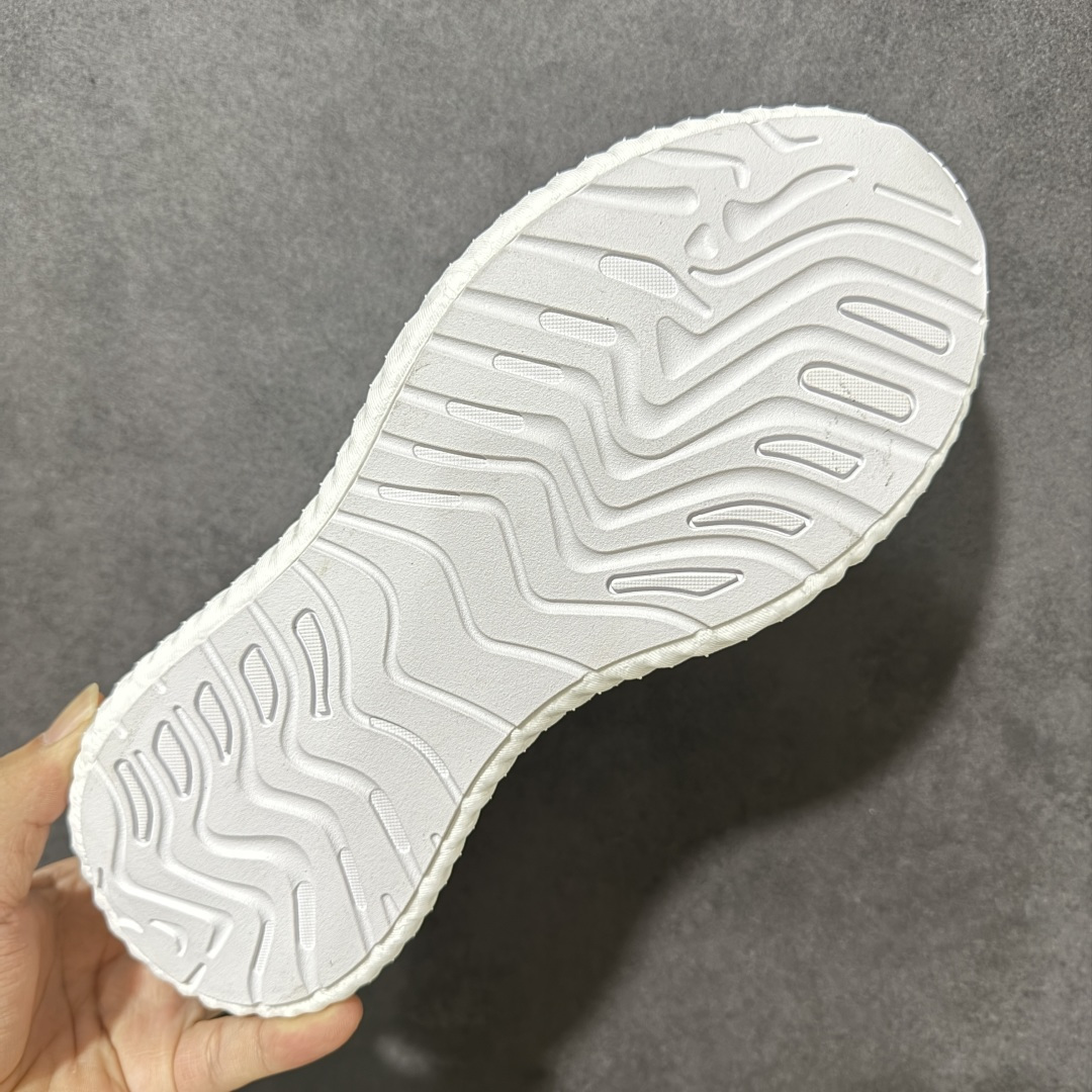 图片[9]-【公司级】阿迪达斯三叶草 Adidas Switch Fwd W 滑透气轻便 低帮 休闲跑步鞋 CG4864 Bounce中底，回弹buff拉满，Bounce中底带来持续能量反馈，落地软弹不卸力，每一步都像踩在云朵上，跑跳、久走都不累脚。 一体织透气网布，兼顾包裹性与透气性，告别闷汗黏脚，脚感轻盈到几乎“无负担”。 波浪纹橡胶大底，抓地力拉满，耐磨防滑，无论是柏油路还是湿滑地面，都能稳步前行。 尺码：36 36.5 37 38 38.5 39 40 40.5 41 42 42.5 43 44 44.5 45-选品中心