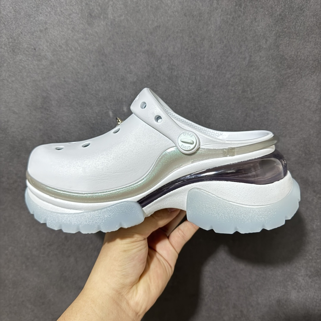 图片[2]-【纯原H版】原厂级 Crocs 卡骆驰 海豚 经夏季经典两用厚底沙滩洞洞鞋 凉鞋拖鞋 全新莞产高端品质 免费随机赠送4-5颗配饰 鞋面更加耐用易清洗 该鞋款轻盈舒适 尺码：M4（36-37）M5（37-38）M6（38-39）M7(39-40）-选品中心
