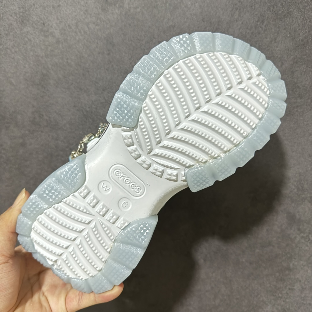 图片[9]-【纯原H版】原厂级 Crocs 卡骆驰 海豚 经夏季经典两用厚底沙滩洞洞鞋 凉鞋拖鞋 全新莞产高端品质 免费随机赠送4-5颗配饰 鞋面更加耐用易清洗 该鞋款轻盈舒适 尺码：M4（36-37）M5（37-38）M6（38-39）M7(39-40）-选品中心