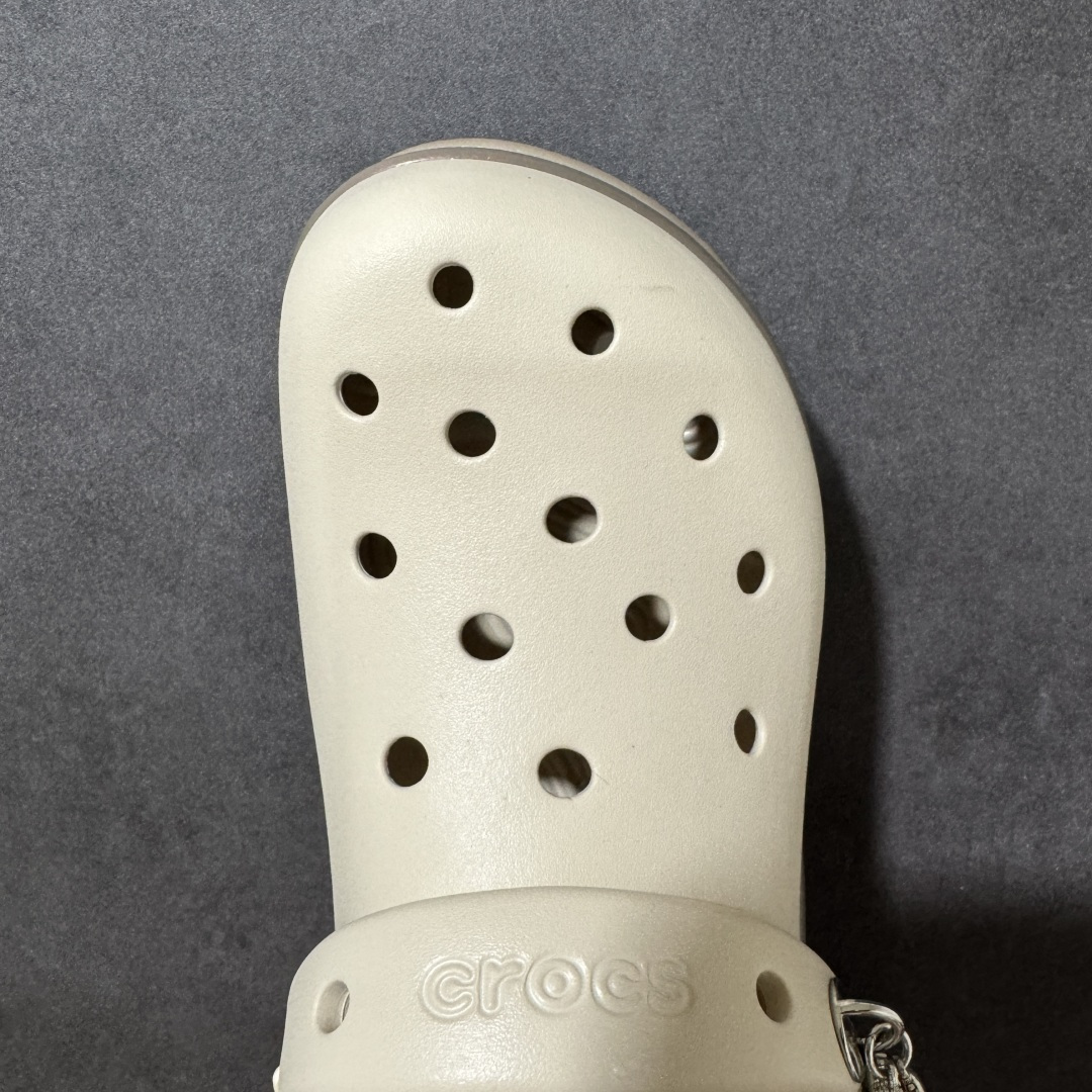 图片[5]-【纯原H版】原厂级 Crocs 卡骆驰 海豚 经夏季经典两用厚底沙滩洞洞鞋 凉鞋拖鞋 全新莞产高端品质 免费随机赠送4-5颗配饰 鞋面更加耐用易清洗 该鞋款轻盈舒适 尺码：M4（36-37）M5（37-38）M6（38-39）M7(39-40）-选品中心