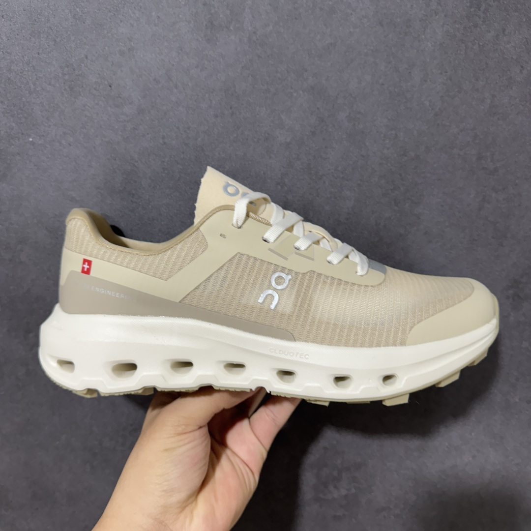【公司级】昂跑On Cloud新品男女同款缓震徒步鞋厚底增高运动老爹鞋 云模块高弹eva十橡胶组合，缓震回弹双效合一，抓地力及耐磨性兼备原装进口织物鞋面，厚实兼备透气性，同步原版高频压印及压胶处理，3m反光加持缓震性能提升：采用了先进的缓震技术，能够有效减少跑步时对关节的冲击，保护运动者的健康。其独特的缓震系统设计能够提供稳定的支撑，确保跑者在跑道上尽情释潜能。 这款运动鞋注重透气性和舒适性，采用轻盈透气的材料，确保双脚在奔跑中感受自由和快感。紧密贴合脚型的设计，提供稳定的支撑，让跑者在奔跑中更加自如。 尺码：36-45无半码-选品中心