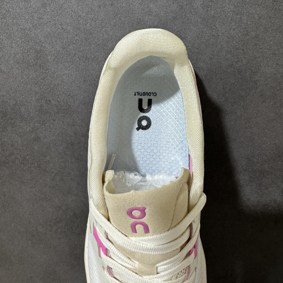 图片[6]-【公司级】昂跑On Cloud新品男女同款缓震徒步鞋厚底增高运动老爹鞋 云模块高弹eva十橡胶组合，缓震回弹双效合一，抓地力及耐磨性兼备原装进口织物鞋面，厚实兼备透气性，同步原版高频压印及压胶处理，3m反光加持缓震性能提升：采用了先进的缓震技术，能够有效减少跑步时对关节的冲击，保护运动者的健康。其独特的缓震系统设计能够提供稳定的支撑，确保跑者在跑道上尽情释潜能。 这款运动鞋注重透气性和舒适性，采用轻盈透气的材料，确保双脚在奔跑中感受自由和快感。紧密贴合脚型的设计，提供稳定的支撑，让跑者在奔跑中更加自如。 尺码：36-40无半码-选品中心