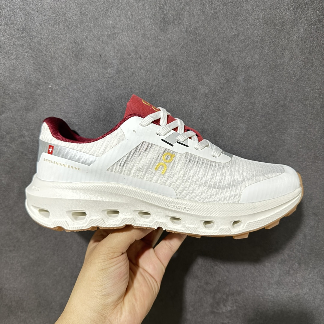【公司级】昂跑On Cloud新品男女同款缓震徒步鞋厚底增高运动老爹鞋 云模块高弹eva十橡胶组合，缓震回弹双效合一，抓地力及耐磨性兼备原装进口织物鞋面，厚实兼备透气性，同步原版高频压印及压胶处理，3m反光加持缓震性能提升：采用了先进的缓震技术，能够有效减少跑步时对关节的冲击，保护运动者的健康。其独特的缓震系统设计能够提供稳定的支撑，确保跑者在跑道上尽情释潜能。 这款运动鞋注重透气性和舒适性，采用轻盈透气的材料，确保双脚在奔跑中感受自由和快感。紧密贴合脚型的设计，提供稳定的支撑，让跑者在奔跑中更加自如。 尺码：36-45无半码-选品中心