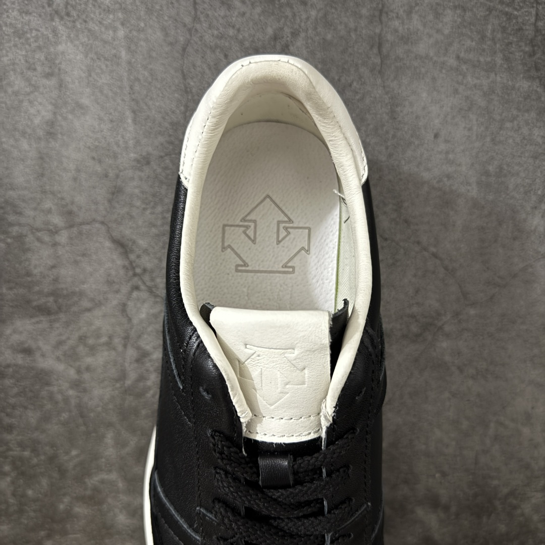 图片[8]-【莞产全头层】迪桑特DESCENTE Chron Velo TRAINER 运动简约 低帮 生活休闲鞋 莞产版 全头层皮料 DESCENTE（迪桑特）创立于1935年，品牌名取自法语词汇，意为“滑降”。品牌箭头标识代表滑雪的三种技术“高速直线滑行”、“穿越”和“侧滑”，也寓意品牌在打造高端专业运动产品中不断追求完美的创新精神，致力于成为中国高端专业滑雪、综训、女子、铁人三项、高尔夫的第一品牌。 尺码：39-44-选品中心