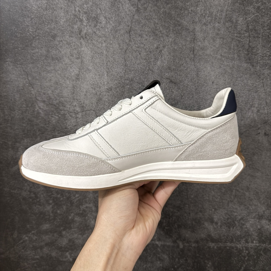 图片[2]-【莞产全头层】迪桑特DESCENTE Chron Velo TRAINER 运动简约 低帮 生活休闲鞋 莞产版 全头层皮料 DESCENTE（迪桑特）创立于1935年，品牌名取自法语词汇，意为“滑降”。品牌箭头标识代表滑雪的三种技术“高速直线滑行”、“穿越”和“侧滑”，也寓意品牌在打造高端专业运动产品中不断追求完美的创新精神，致力于成为中国高端专业滑雪、综训、女子、铁人三项、高尔夫的第一品牌。 尺码：39-44-选品中心