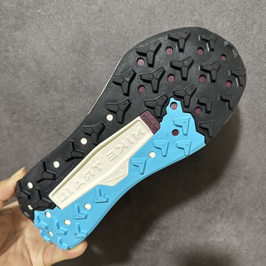 图片[9]-【公司级】Nike Reactx Wildhorse 10 耐克 防滑耐磨 轻盈舒适 越野跑步鞋 兼顾迅疾外观和稳固脚感 后跟覆面和中足动态支撑巧妙融合 缔造稳定顺畅的迈步体验 货号：FV2338-010 尺码：36 36.5 37.5 38 38.5 39 40 40.5 41 42 42.5 43 44 45-选品中心