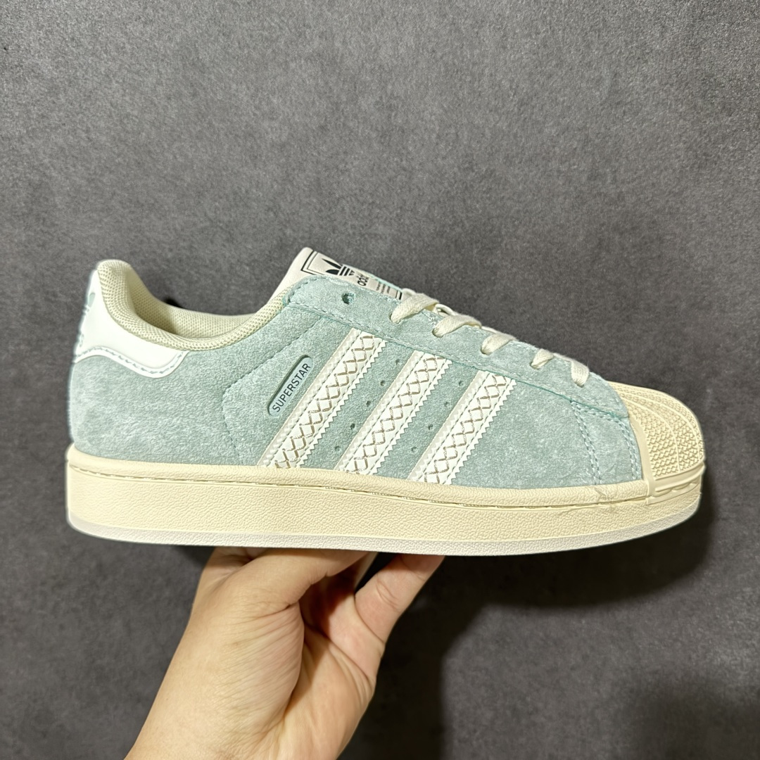 【公司级】Adidas Originals Superstar贝壳头 2026全新版本 贝壳头官方同步 渠道正品订单 诠释市场最高工艺水平 贝壳头经典小白板鞋 专柜上架同步配色 全鞋进口头层皮料打造。区别市面普通真标版本,进出专柜无压力 货号: LC0468 尺码: 35 36 36.5 37.5 38 38.5 39 40-选品中心