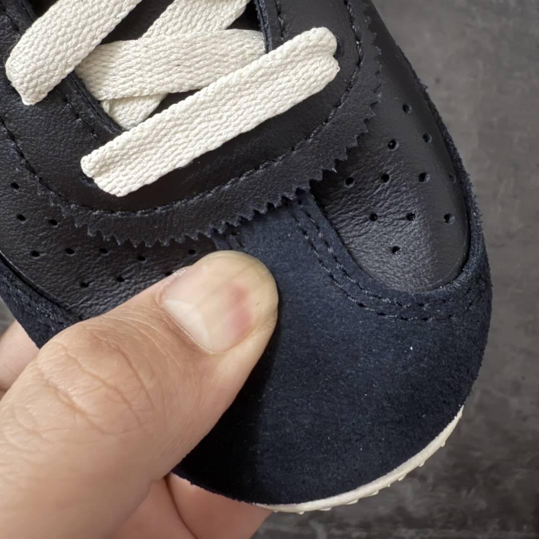 图片[5]-【CS纯原版】Adidas Originals Changle系列 阿迪达斯 三叶草 百搭低帮休闲运动板鞋 KJ3960 顶级纯原大厂出品 完美还原zp细节，注意区别市场任何版本，完全不是一路货色‼️ 全鞋原材料打造，无任何色差，正确鞋型，后跟港宝材料定型，正确微透生胶大底，反口内里头层细腻小牛皮，纸板中底 鞋垫背胶，侧面正确烫金压印字母，所有细节完美还原‼️ 尺码：35.5 36 36.5 37 38 38.5 39 40 40.5 41 42 42.5 43 44 44.5 45-选品中心