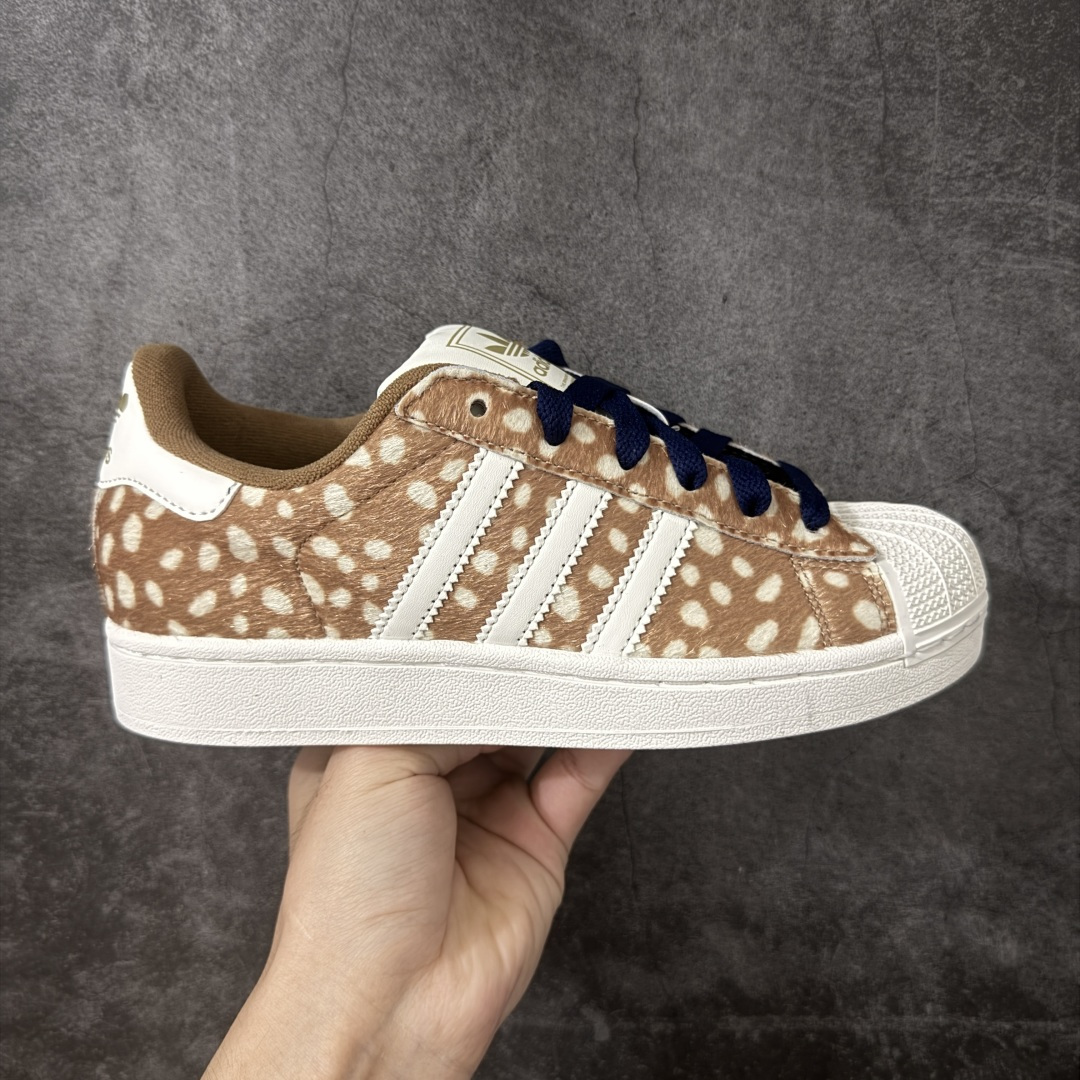 【GX纯原】Ad Originals Superstar II 防滑耐磨 低帮贝壳头板鞋 同步官方配色,全新升级鞋型更,贴合脚型,标志性贝壳头+三条杠设计,复古又百搭,从60年代火到现在不是没道理 货号:KJ4642 尺码:35 36 36.5 37 38 38.5 39 40 编码:X10B200210-选品中心